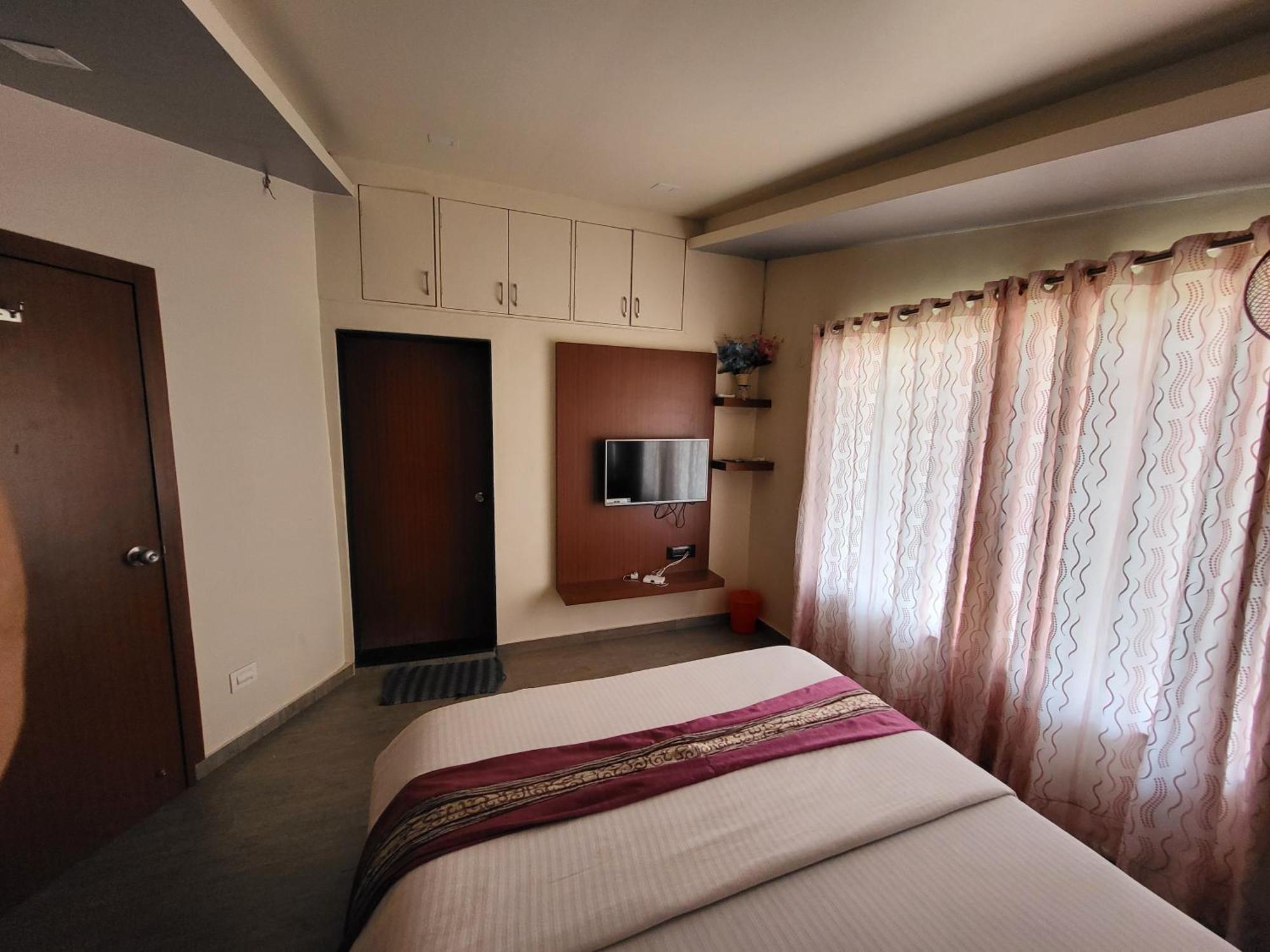 Paras Holiday Home Satara Exterior photo
